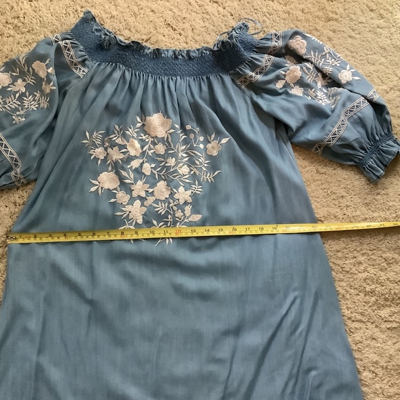 Clothes - Picture 3 of 5